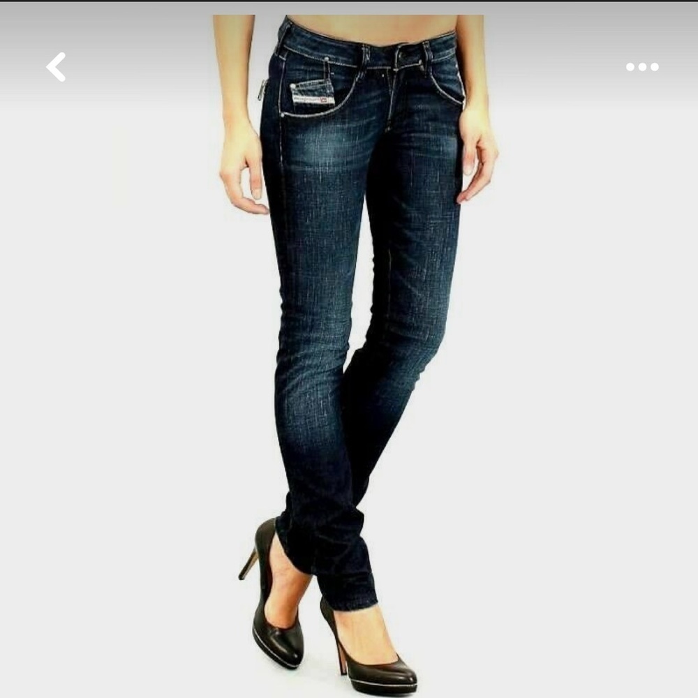 Women's Dark Blue Jeans